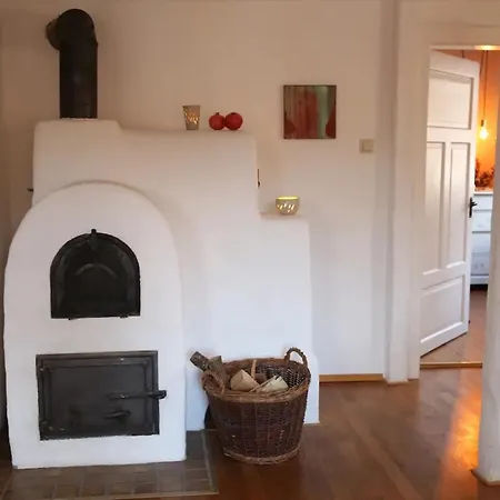 Luise Im Kuenstlerhaus *