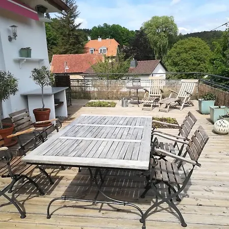 Apartment Luise Im Kuenstlerhaus *