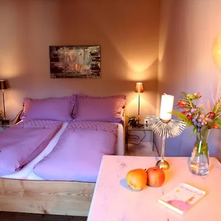 Luise Im Kuenstlerhaus Langmuhle