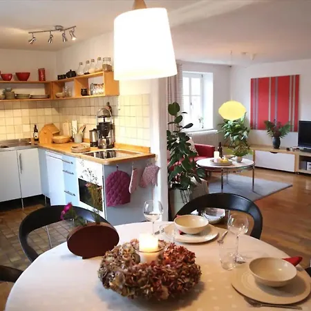 Apartment Luise Im Kuenstlerhaus